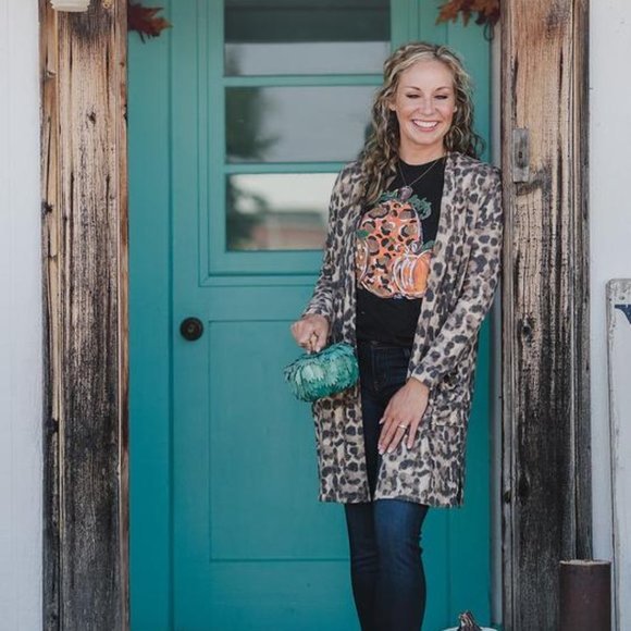 Leopard Print Cardigan Long Sleeve Sweater with Pockets NEW Size SMALL - Picture 7 of 11